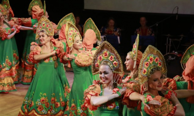 В Тюменской филармонии выступит ансамбль русского танца «Огоньки»