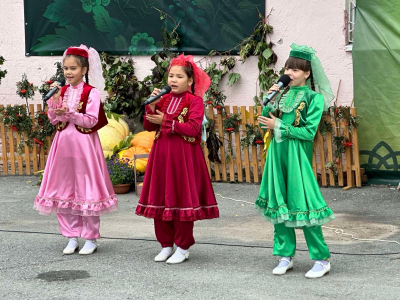 10 сентября 2023 г. на площади администрации села Муллаши прошел фестиваль «Тюменская осень - 2023