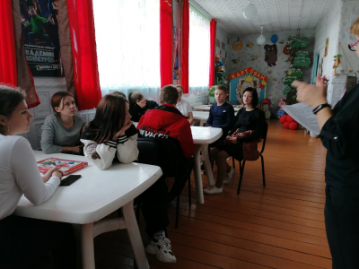 20 октября в Коркинском СДК прошла профилактической беседа для подростков «Не дай себя в обиду»