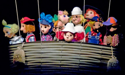 Любимые герои детства Незнайка и Дюймовочка оживут на сцене Театра кукол