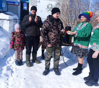Народные гуляния «Заждались мы весны! Все на проводы зимы!» во Вьялково