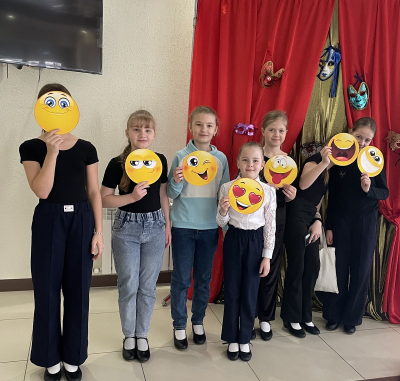 Интерактивная программа «Подари улыбку всем!»
