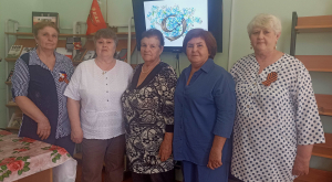 «Становится историей война»