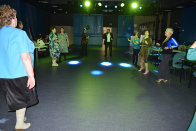 «В кругу своих»