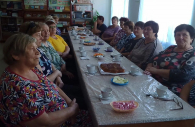 Капустную вечеринку «Есть такой обычай славный, печь с капустой пироги!»