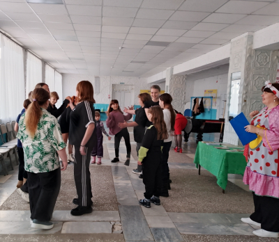 Литературное путешествие «Сколько народов... столько детских лиц»