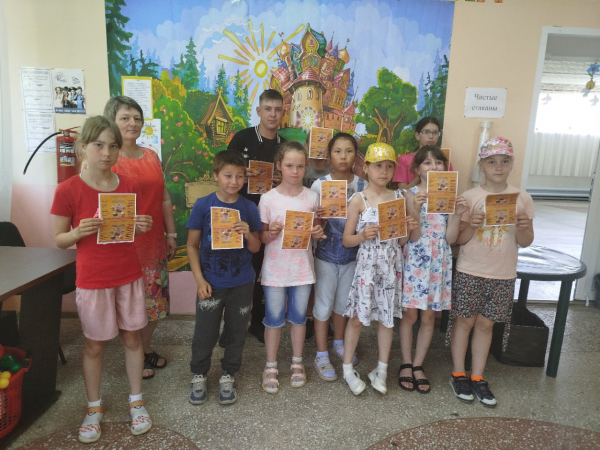 В Пятковском СДК прошла познавательная программа «Наша истинная национальность - человек»