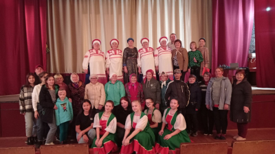 Коллектив художественной самодеятельности Масальского СДК посетил Щигровский СДК