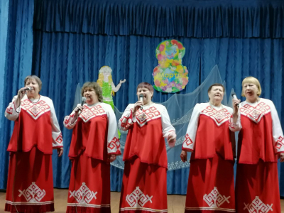 Концертная программа &quot;Все начинается с женщины&quot;