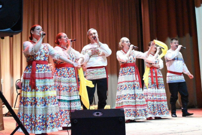 Музыкальная программа «Звени, и грай веселый май»