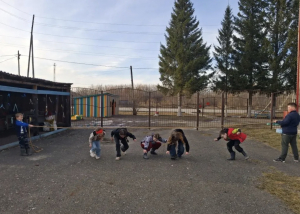 Игровая программа "Тает лёд"