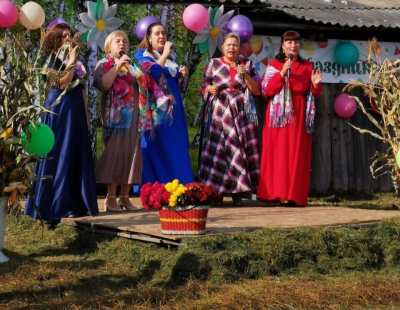 Концертная программа, посвященная Дню матери «Мамино сердце»