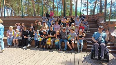 Праздник детства — это много смеха, солнечной погоды и путешествия в лето!