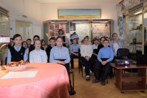 В краеведческом музее для школьников провели лекционные занятия «Дыша одним дыханьем с Ленинградом»