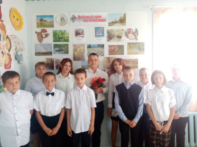 1 сентября Крашенининскую сельскую библиотеку посетили ребята 5 и 6 класса