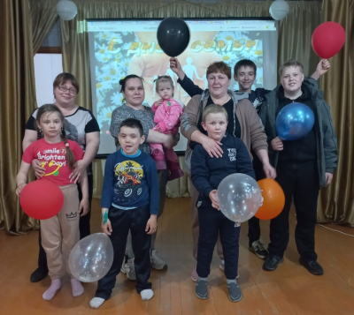 «Во имя счастья и семьи»