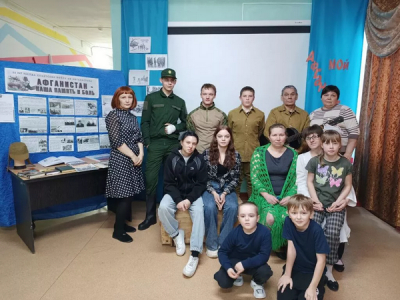 Память возвращает нас опять.