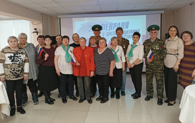 Гордись, Отчизна, славными сынами!