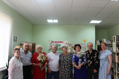 Литературное обозрение «Сплотить семью поможет мудрость книг»