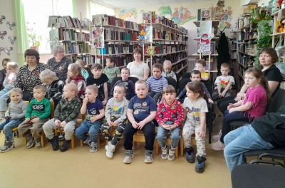 «В гостях у трех поросят»