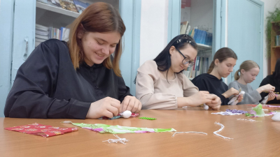 Специалисты Дома народного творчества провели мастер-класс по дисциплине «Народное художественное творчество».
