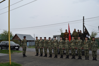 Праздничная программа «Живем и помним»