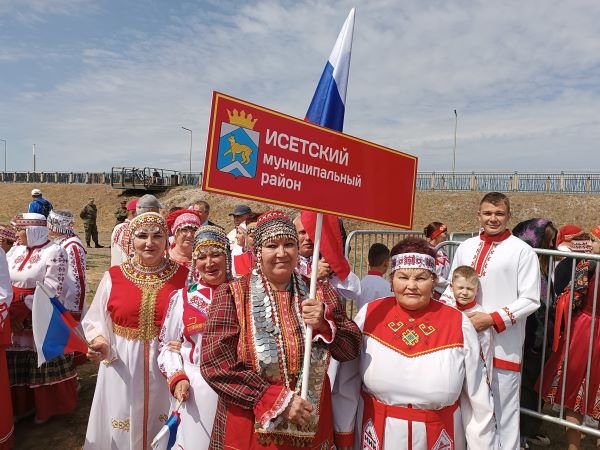 Участие делегации Исетского района в областном чувашском празднике «Акатуй».