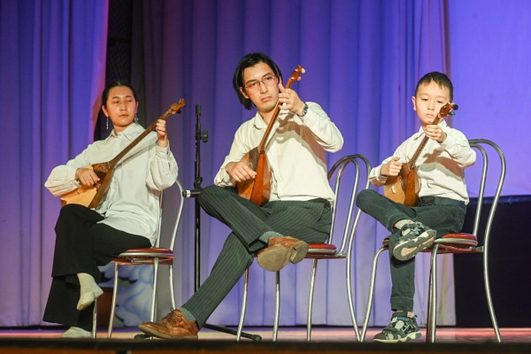 Концертная программа казахского инструментального ансамбля «Наследие»