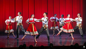ГАНТ «Зори Тюмени» приглашает на праздничную хореографическую программу