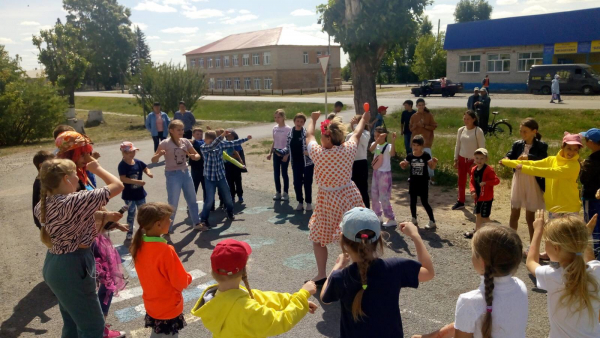 Игровая программа «Весёлый муравейник».